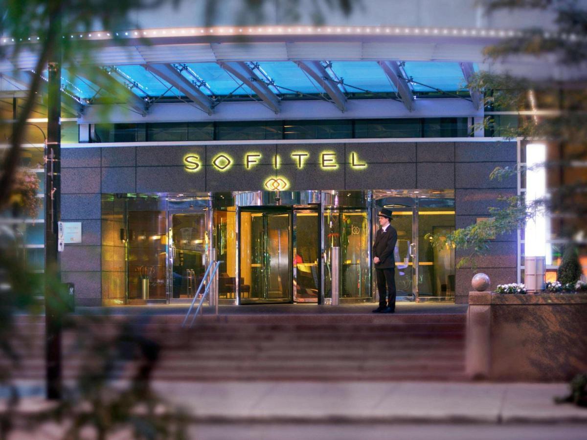 Отель Sofitel Montreal Golden Mile Экстерьер фото