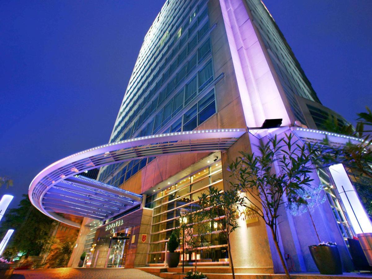 Отель Sofitel Montreal Golden Mile Экстерьер фото